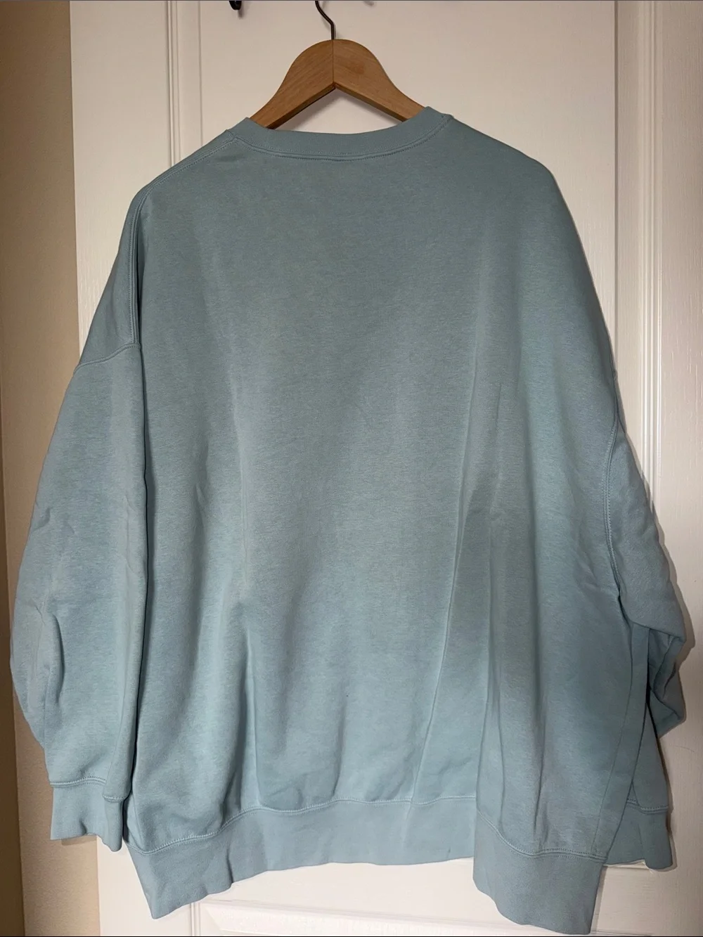 Nike women’s Crewneck Sweatshirt